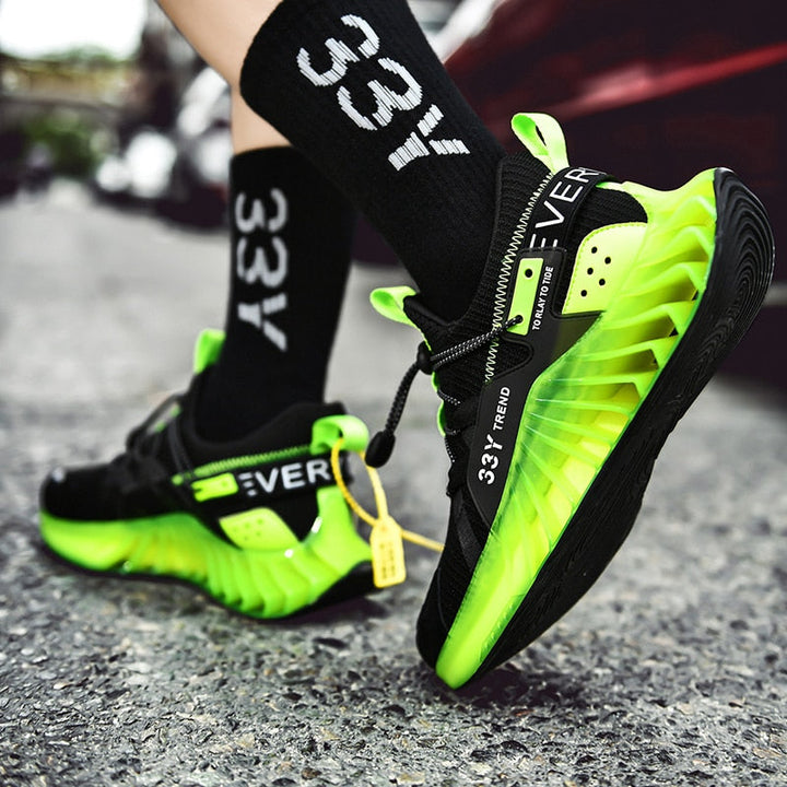 Men Breathable Mesh Reflective Sneakers